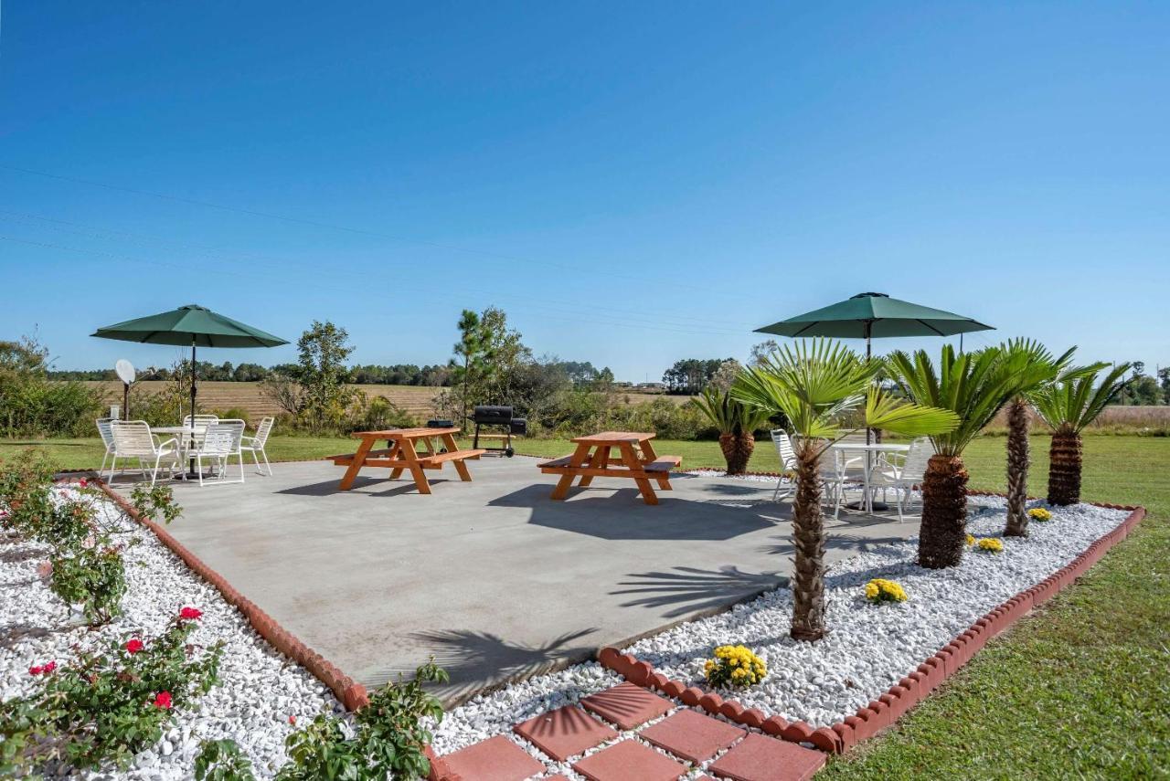 Quality Inn Moultrie Bagian luar foto