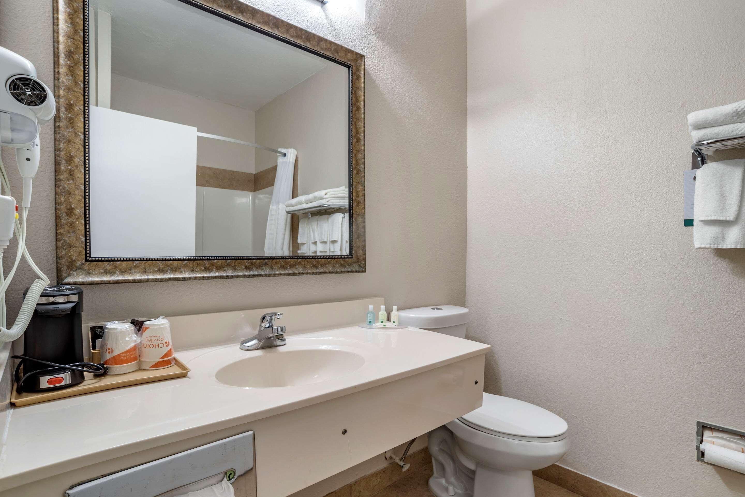 Quality Inn Moultrie Bagian luar foto