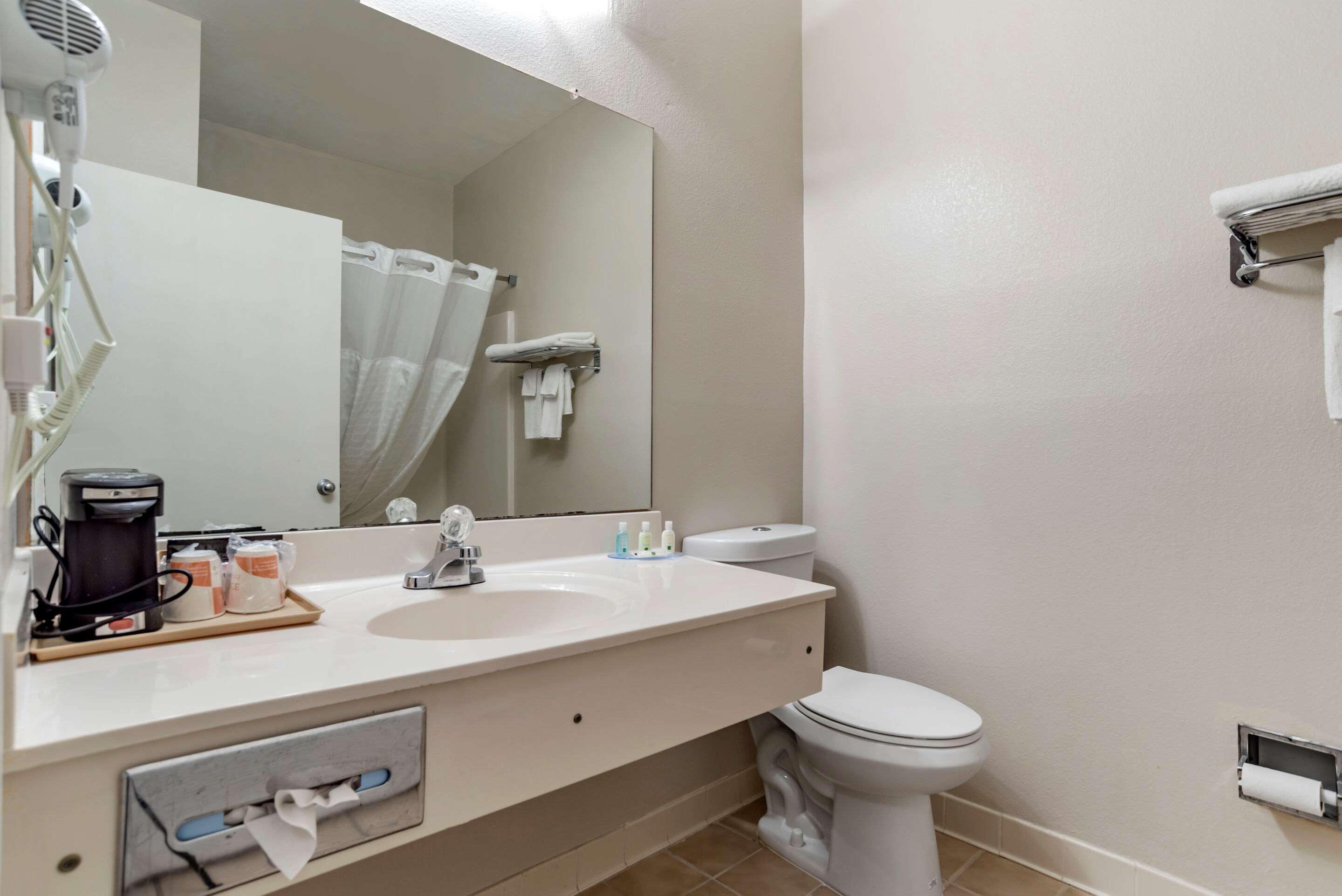 Quality Inn Moultrie Bagian luar foto